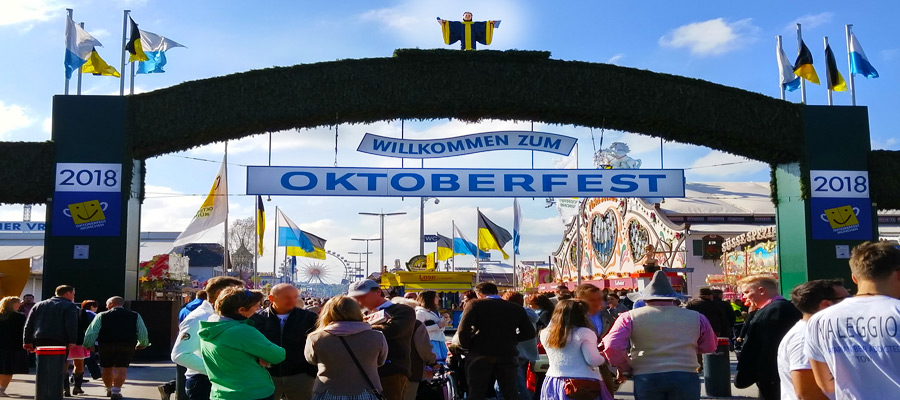 Oktoberfest packages & beer tent reservations in Munich, Germany